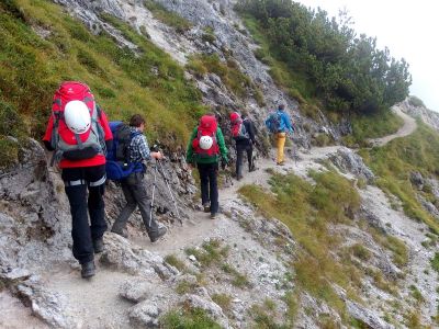 021-Im Jubilaeumssteig auf dem Weg zum Ellmauer Tor